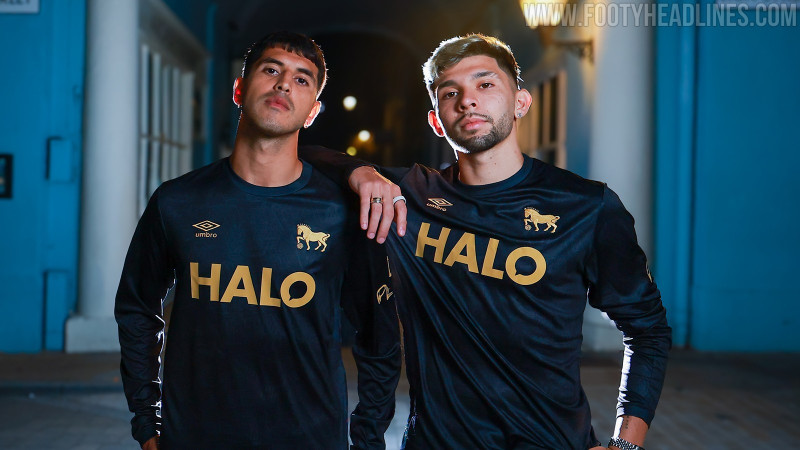 Schwarz-goldenes Ipswich Town-drittes Trikot 26/27 vorgestellt