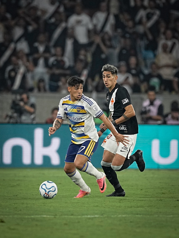 Boca Juniors trägt ungewöhnliche Trikot-Kombination und erreicht das Finale der Copa Sudamericana